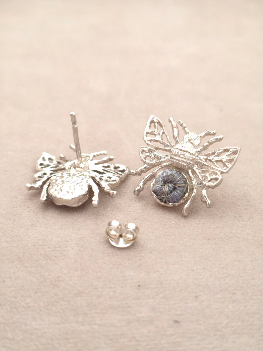 102 Topos Abeja Plata Tejido