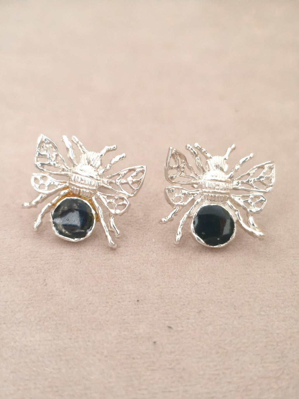 105 Topos Abeja Plata Resinado