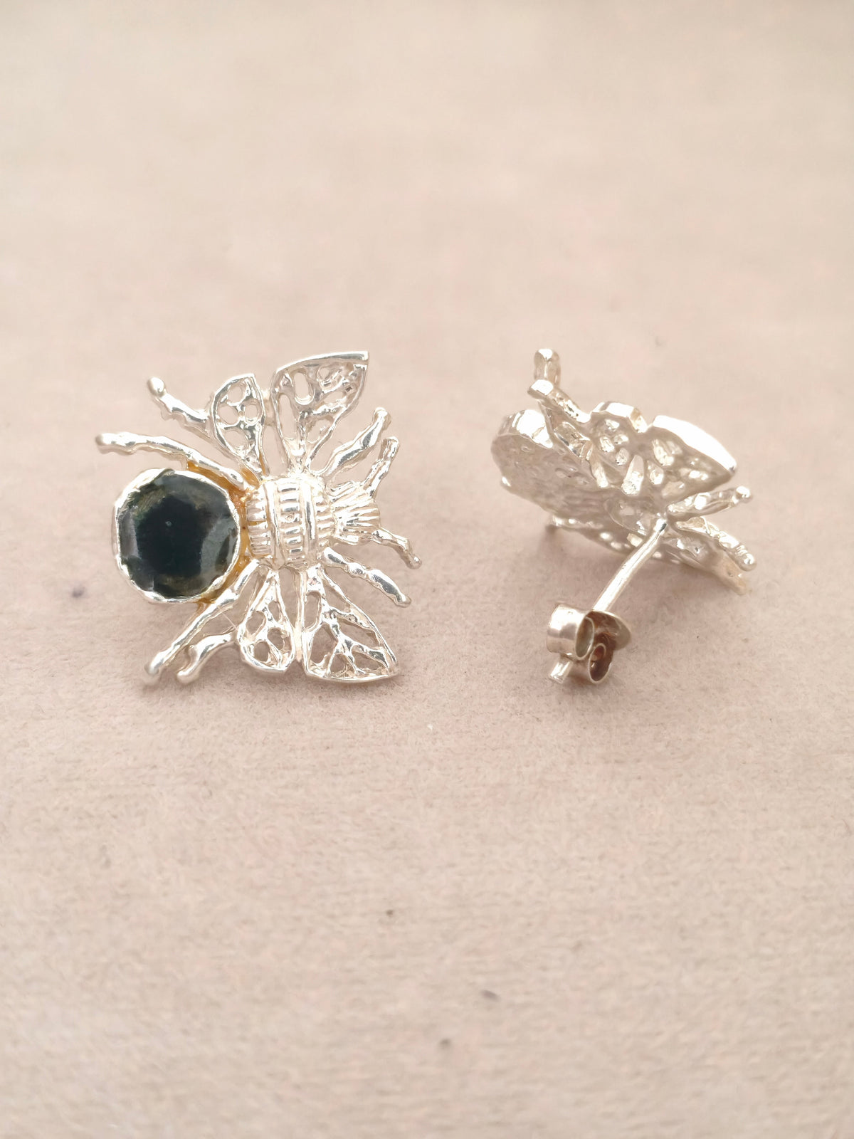105 Topos Abeja Plata Resinado