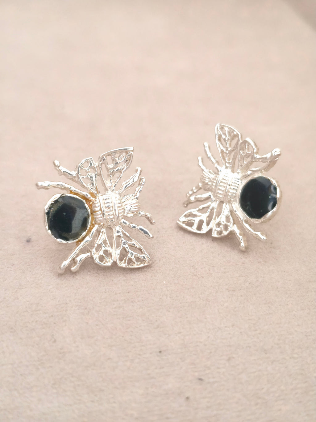 105 Topos Abeja Plata Resinado