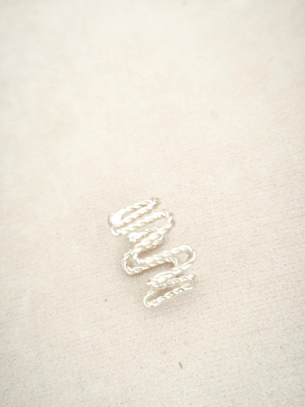 111 Ear Cuff Montaña Plata