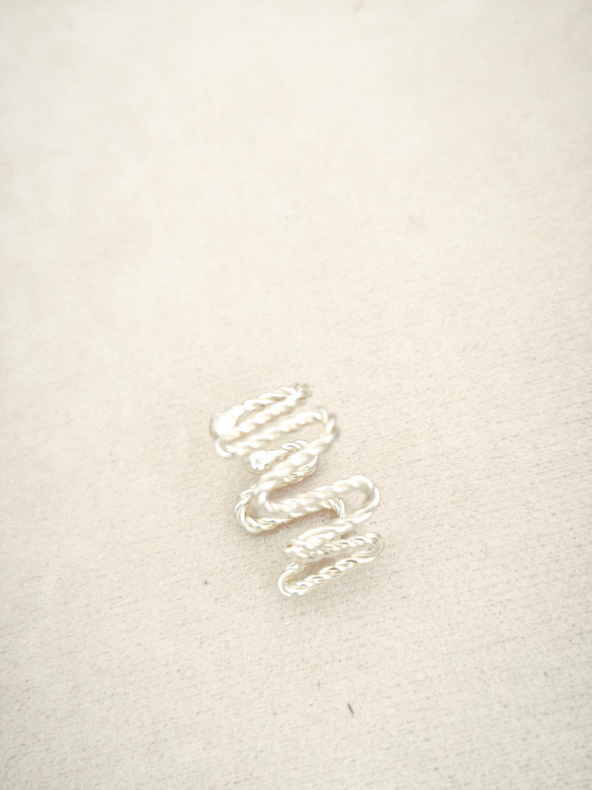 111 Ear Cuff Montaña Plata