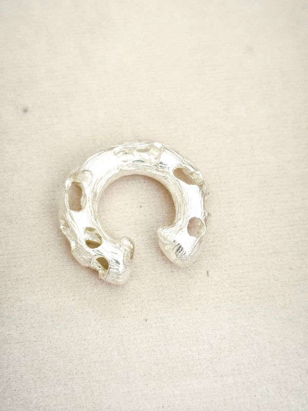 112 Ear Cuff De Lagunas Sin Tejido