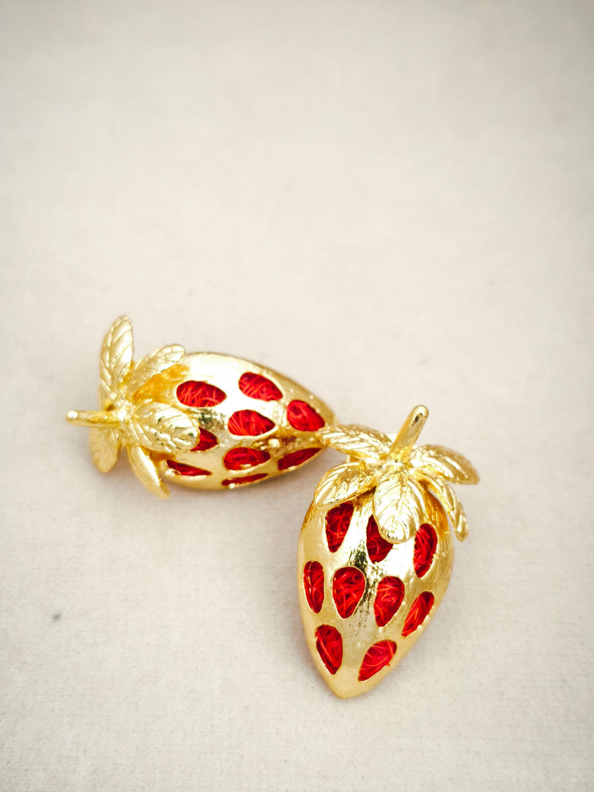 115 Aretes De Fresa