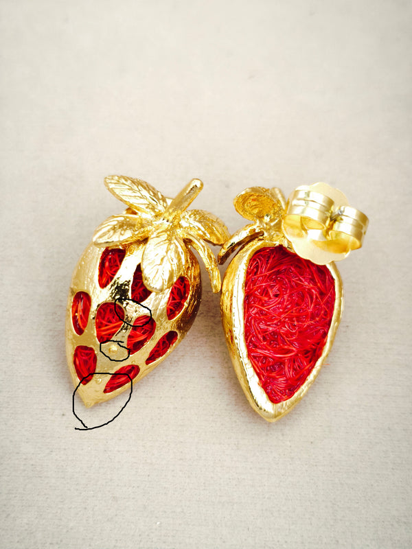 115 Aretes De Fresa