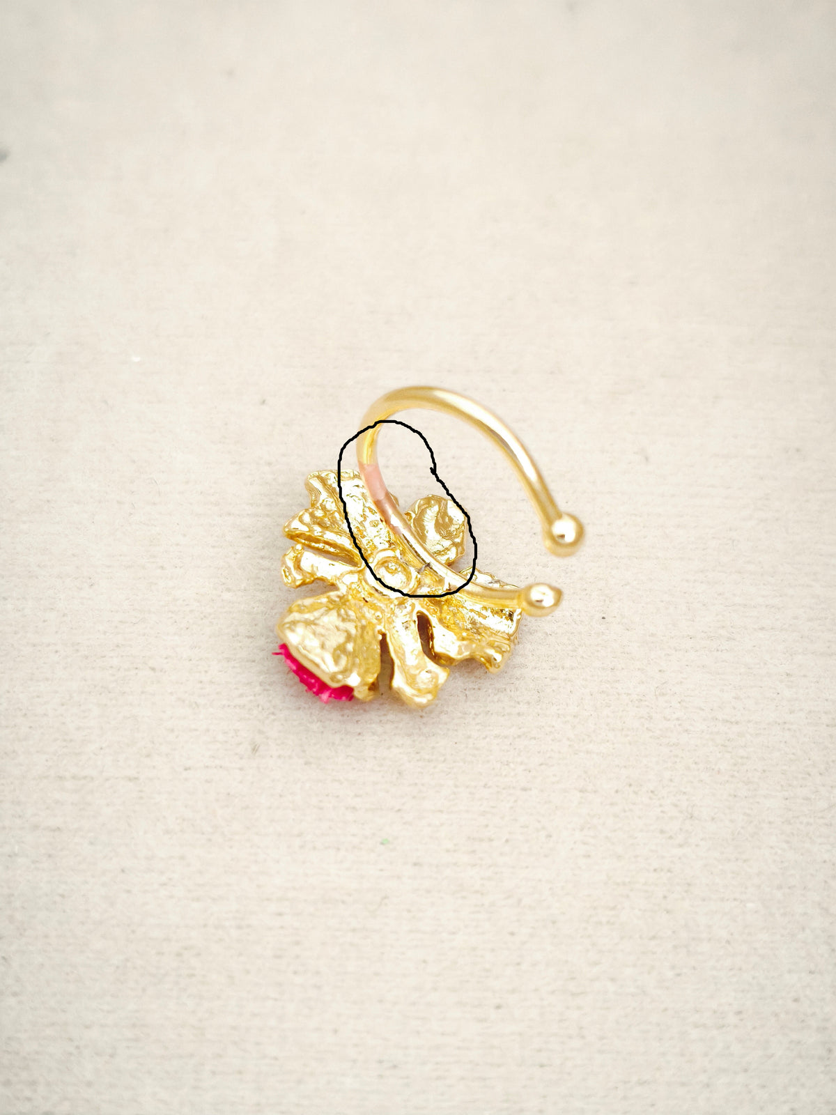 139 Ear Cuff De Cattleya