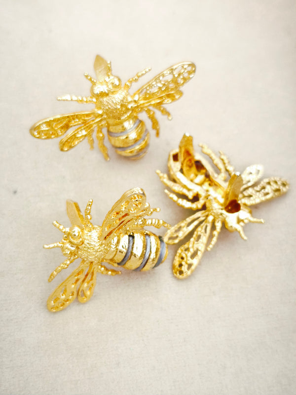 143 Broche Abeja Reina Herraje
