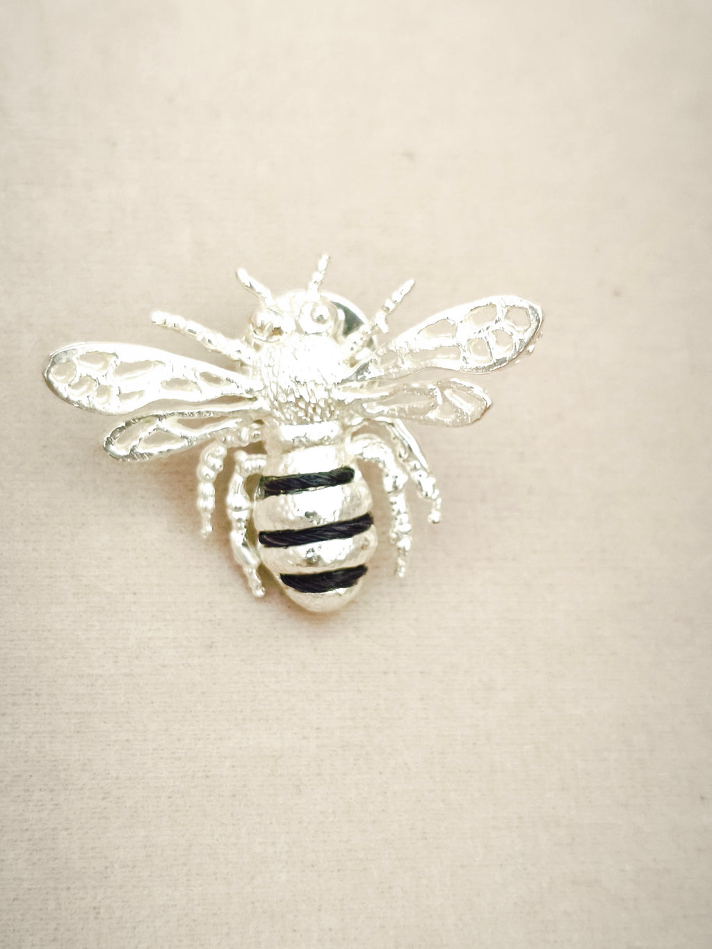 144 Broche Abeja Reina