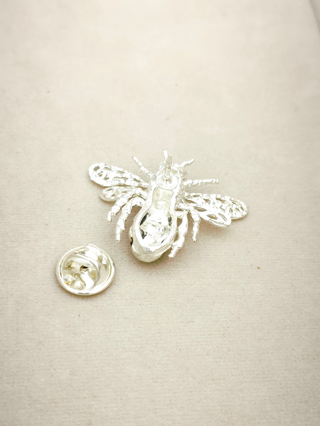 144 Broche Abeja Reina