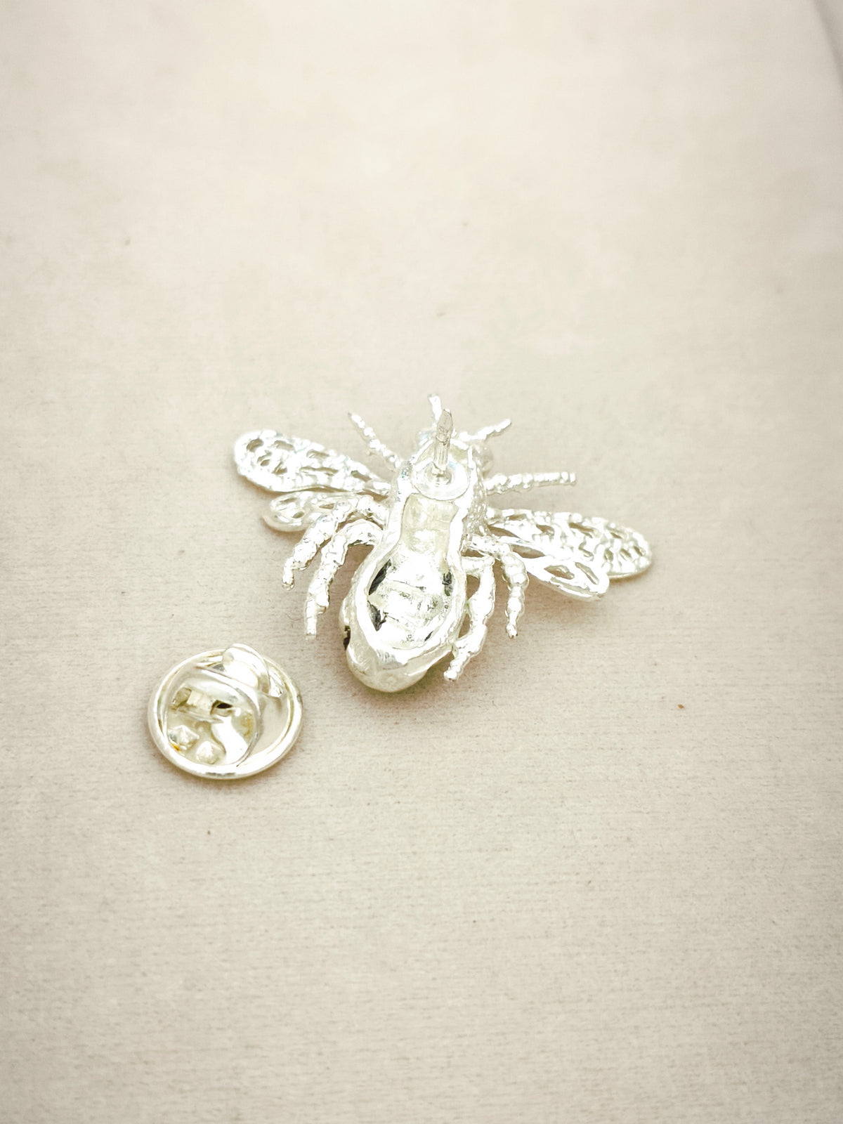 144 Broche Abeja Reina
