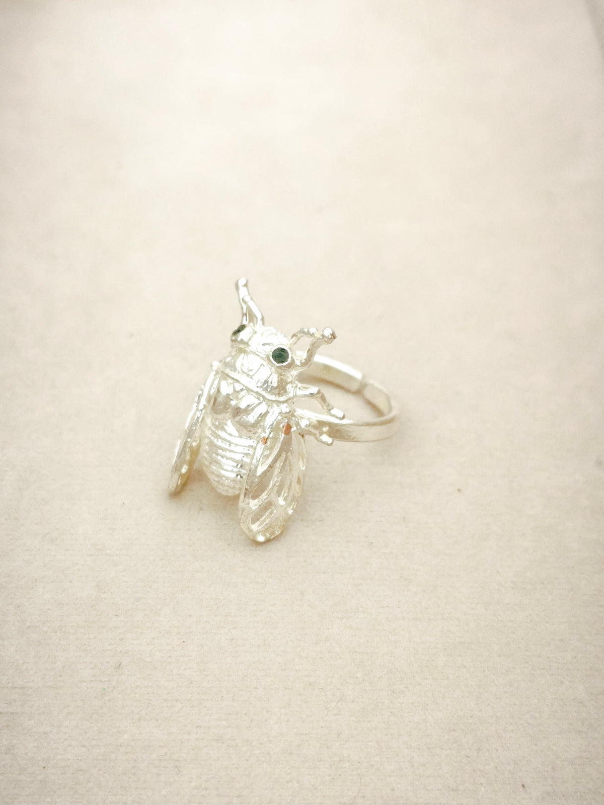 150 Anillo De Cigarra