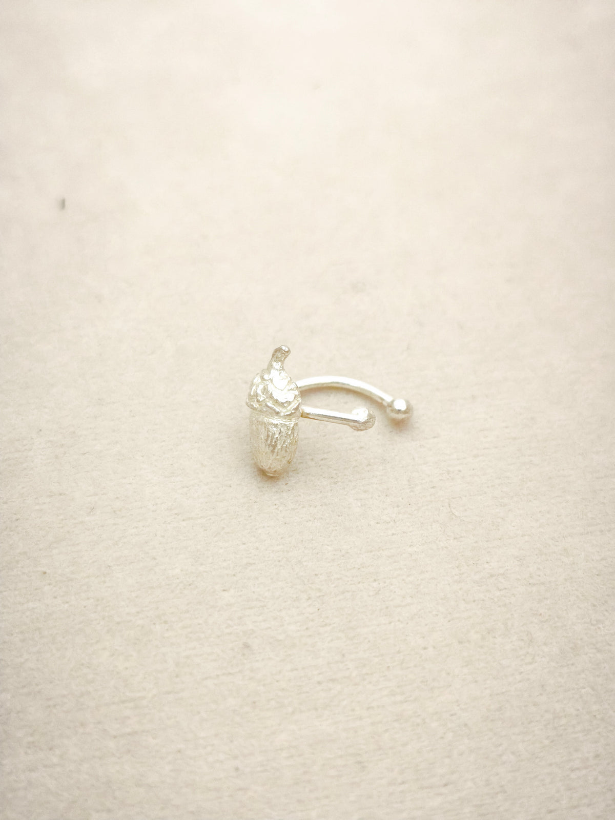 158 Ear Cuff Avellana