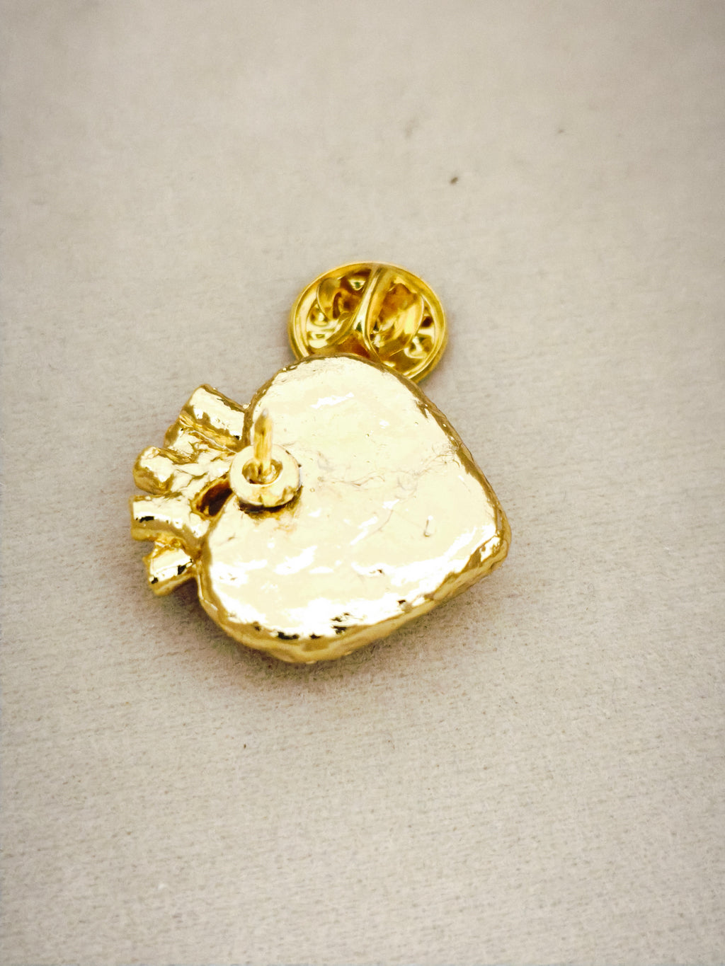166 Broche Corazón Anatómico Tejido