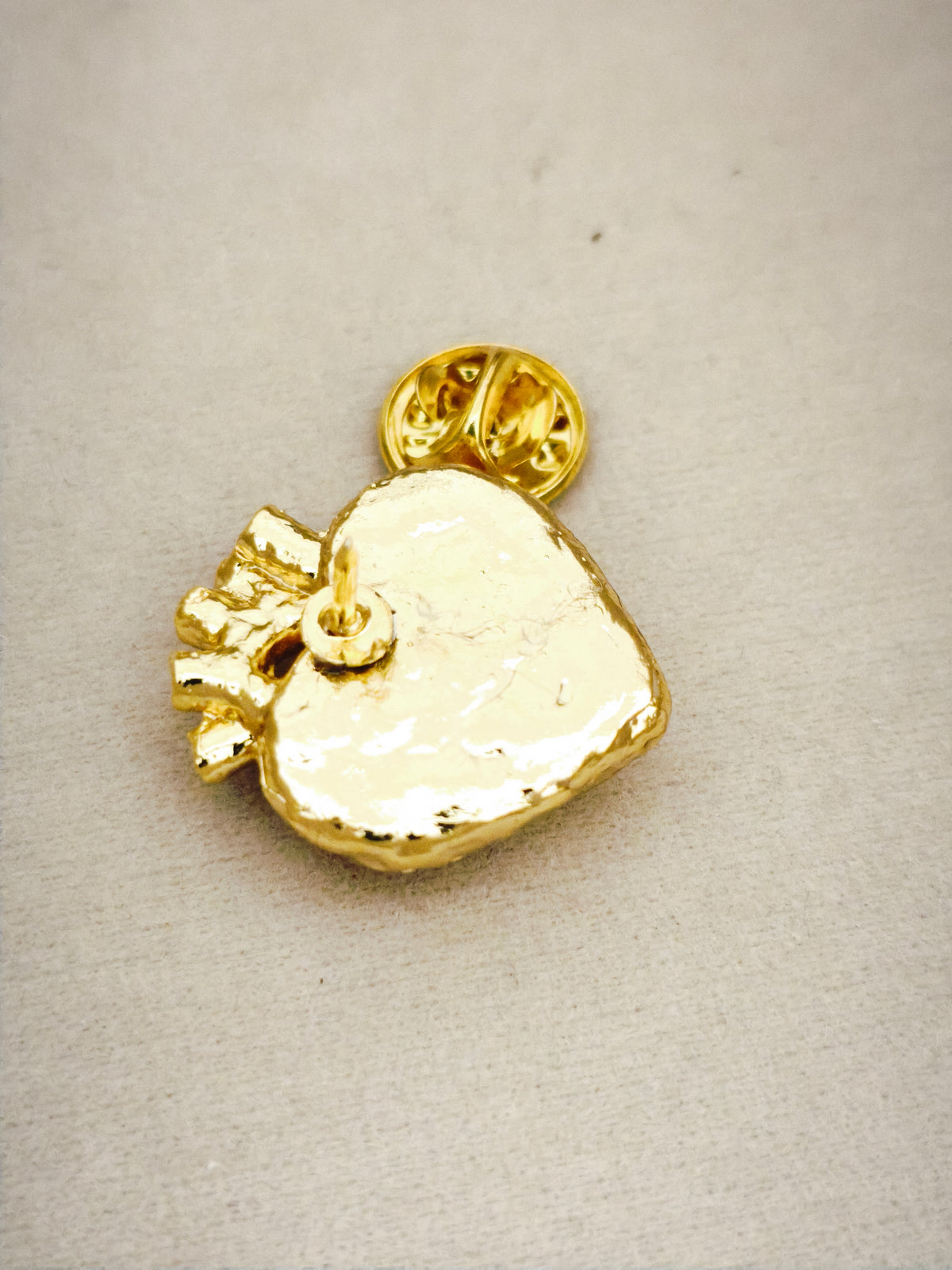 166 Broche Corazón Anatómico Tejido