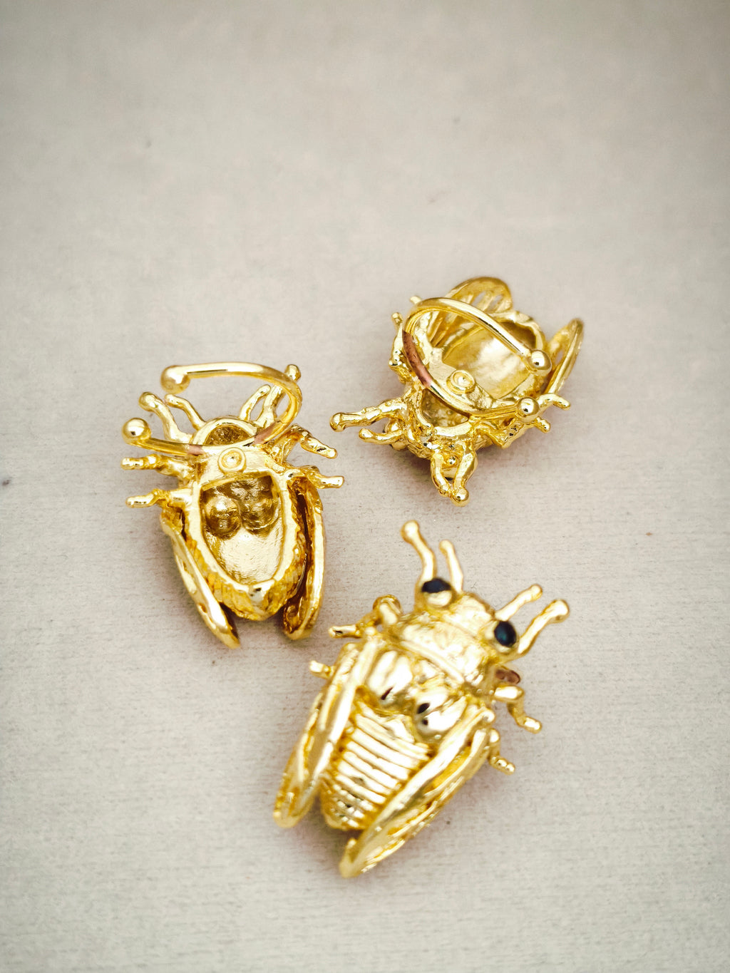 131 Ear Cuff De Cigarra