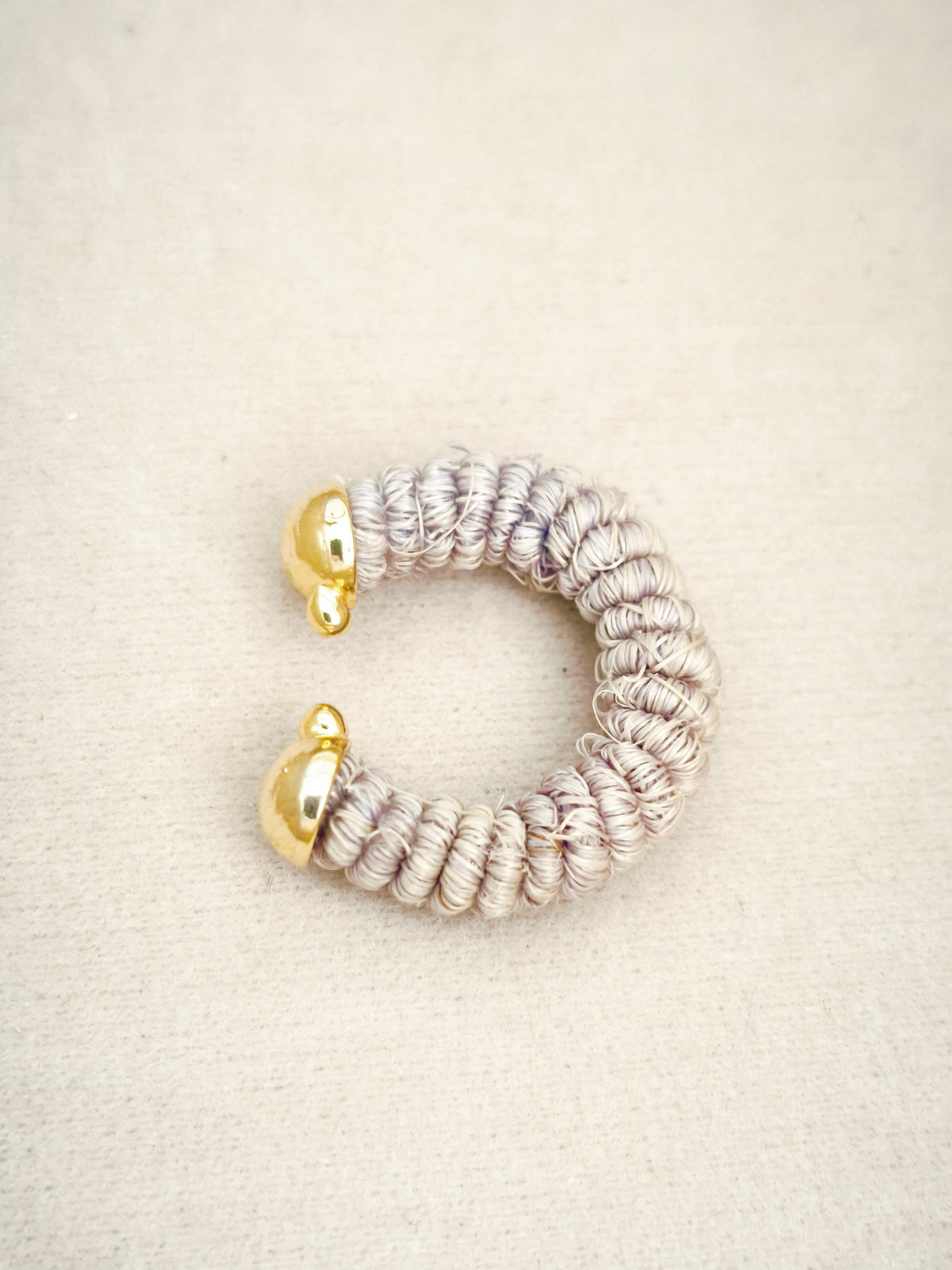 137 Ear Cuff Tejido Grande