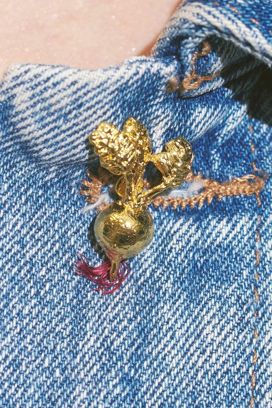 Broche De Remolacha