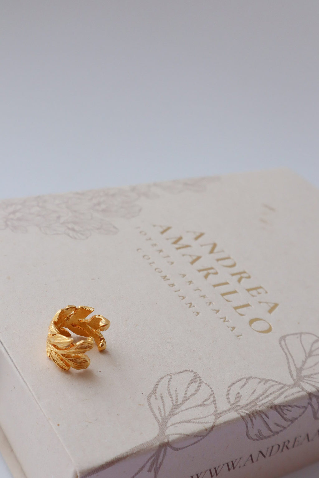 Ear Cuff De Hojas