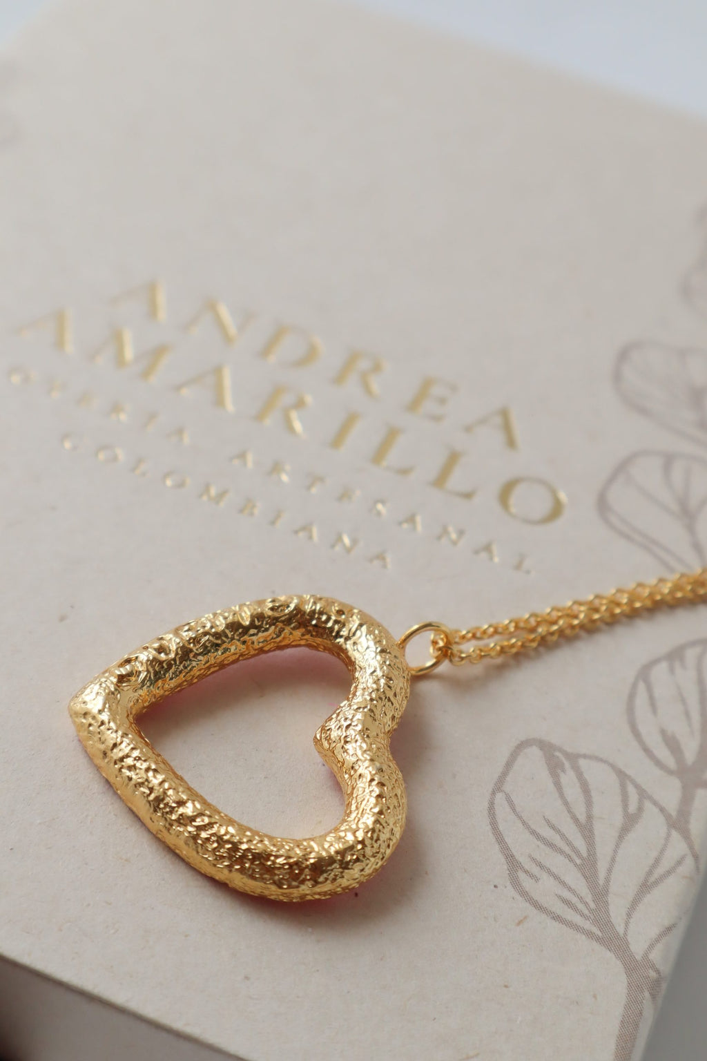 Cadena De Corazón Tejido Grande