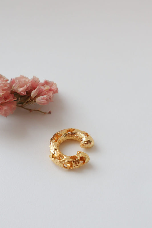 Ear Cuff De Lagunas Sin Tejido