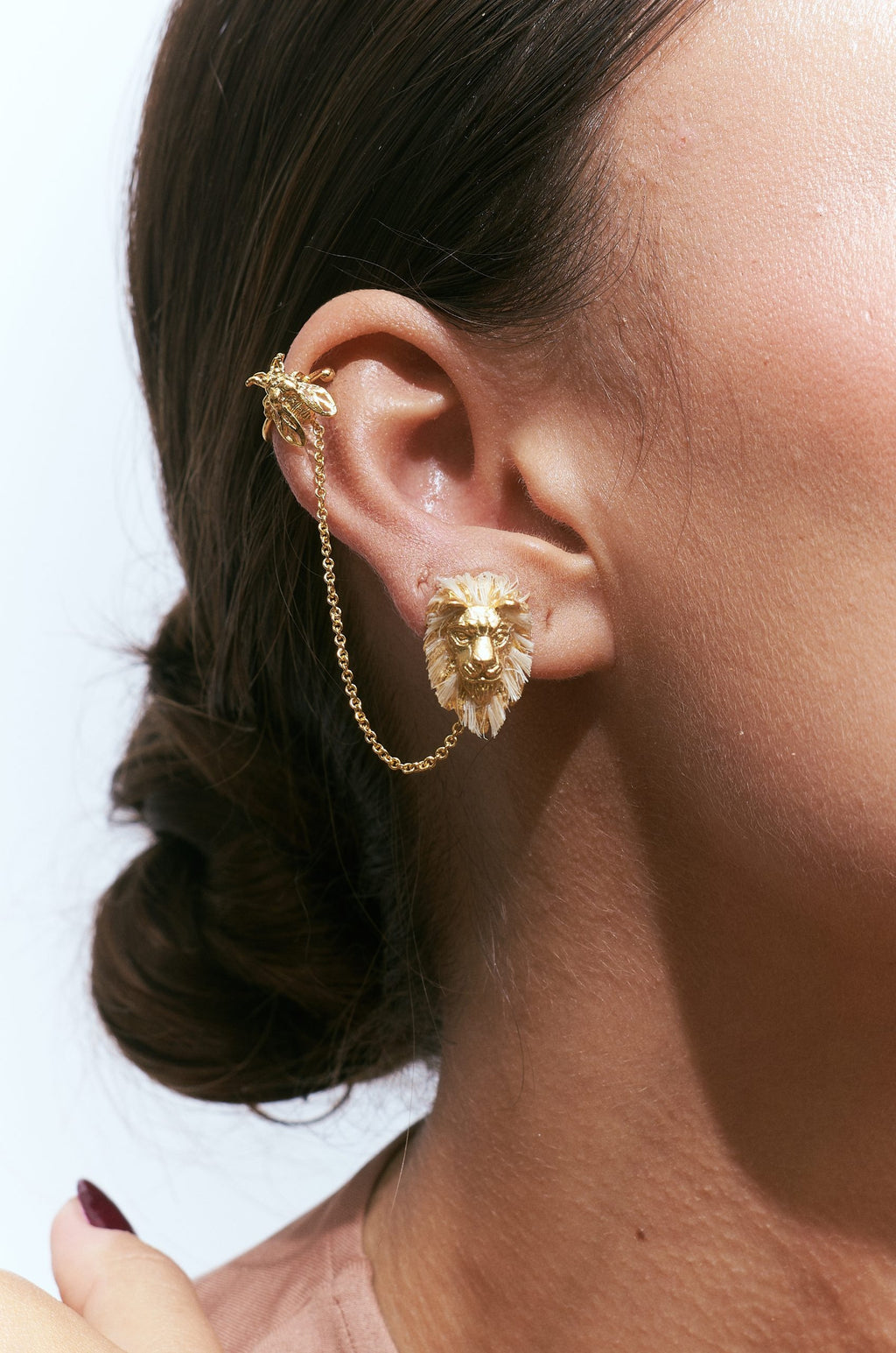 Ear Cuff De Cigarra León