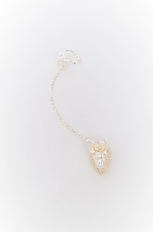 Ear Cuff De Cigarra León