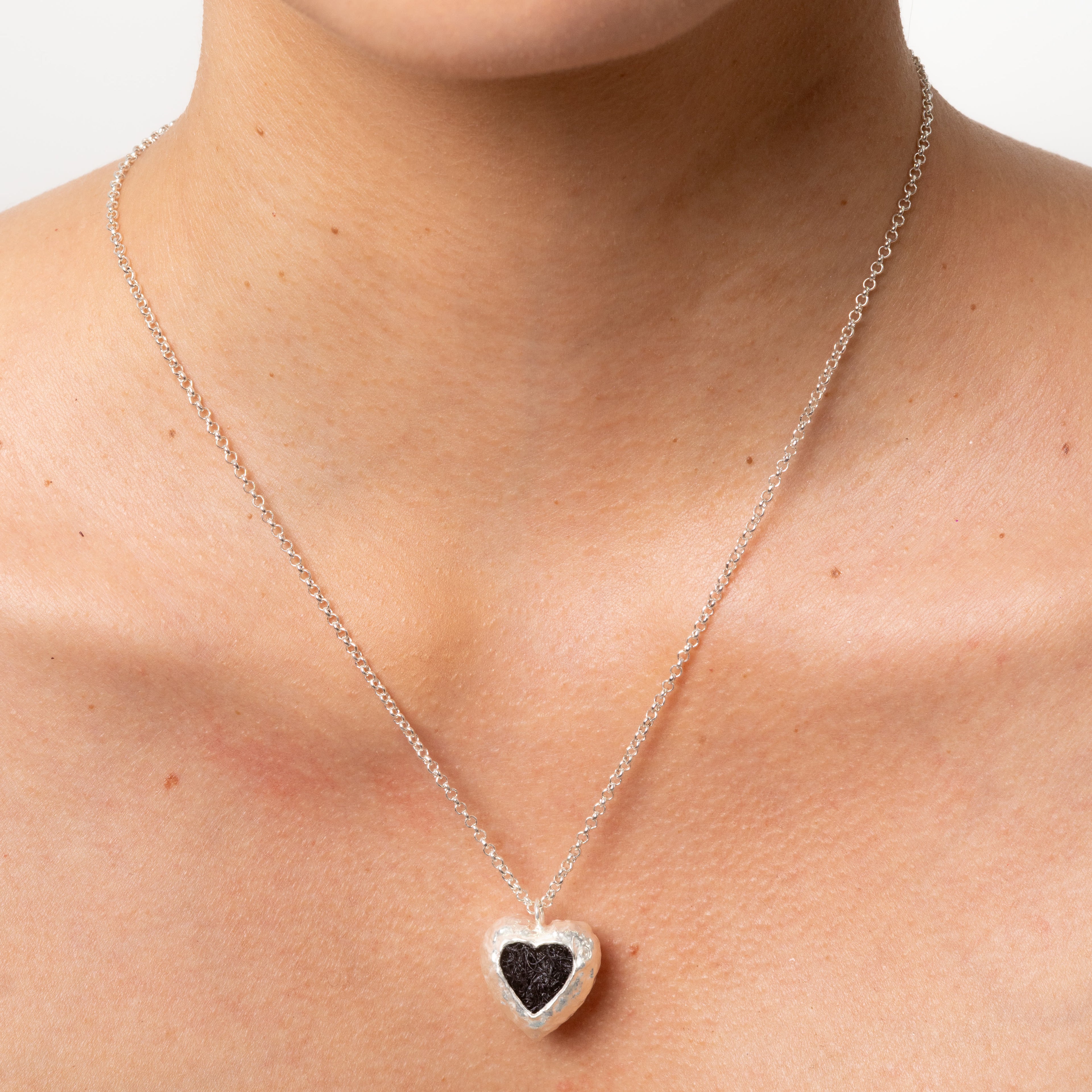 Cadena Corazón De Relieve